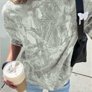 Elegant Gray Women's Short Sleeve Top